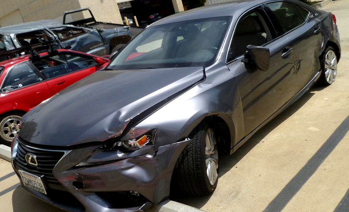 2016 Lexus Luxury car collision repair paint job