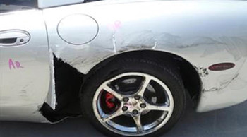 2001 corvette extreme fiberglass paint repair close up side from www.thecrashdoctor.com photo