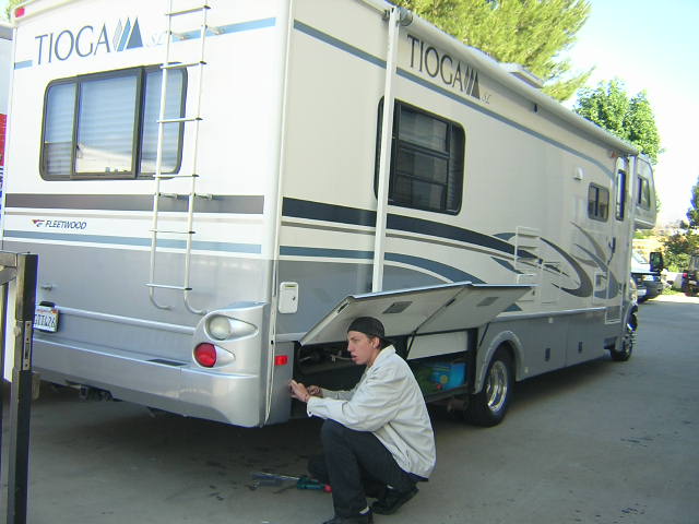 motorhome repair and paint image thecrashdoctor.com